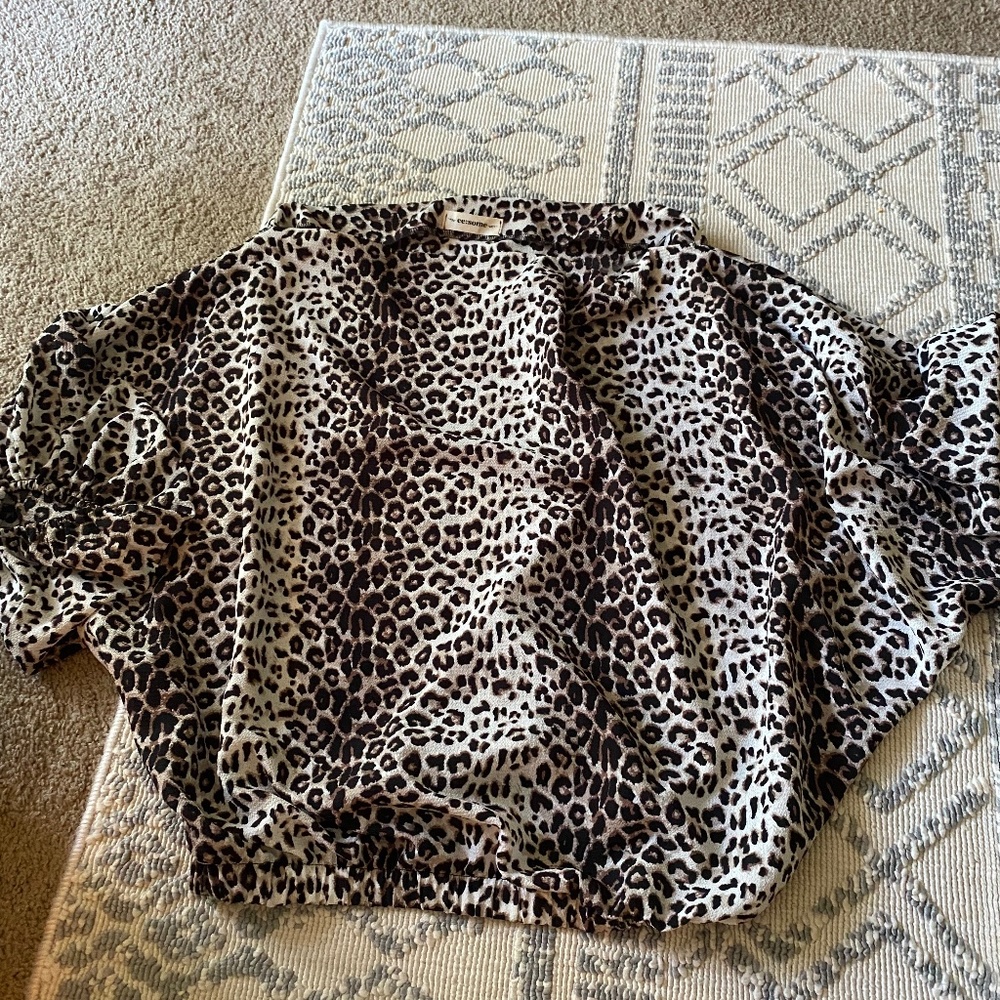 Leopard top